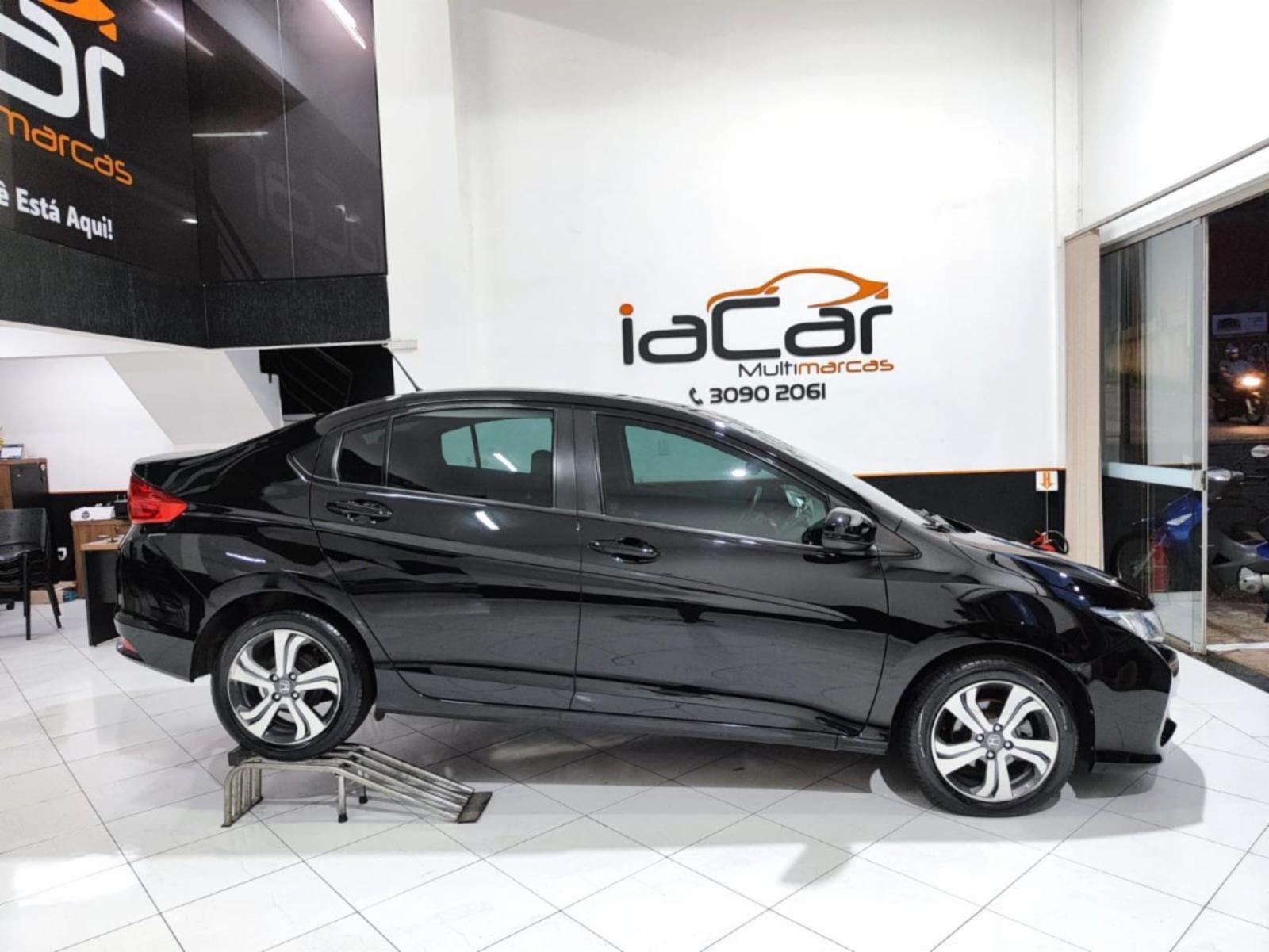City sedan - foto 11