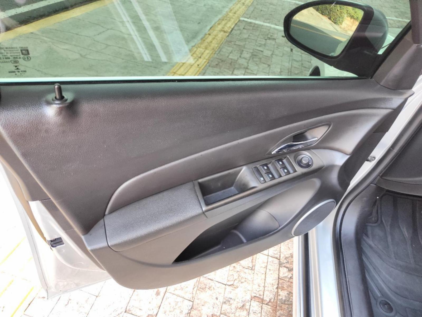 Cruze hb - foto 12