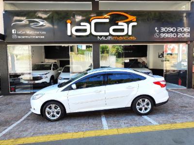 Focus sedan - thumb 1