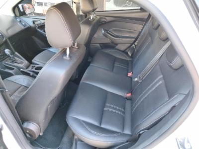Focus sedan - thumb 8