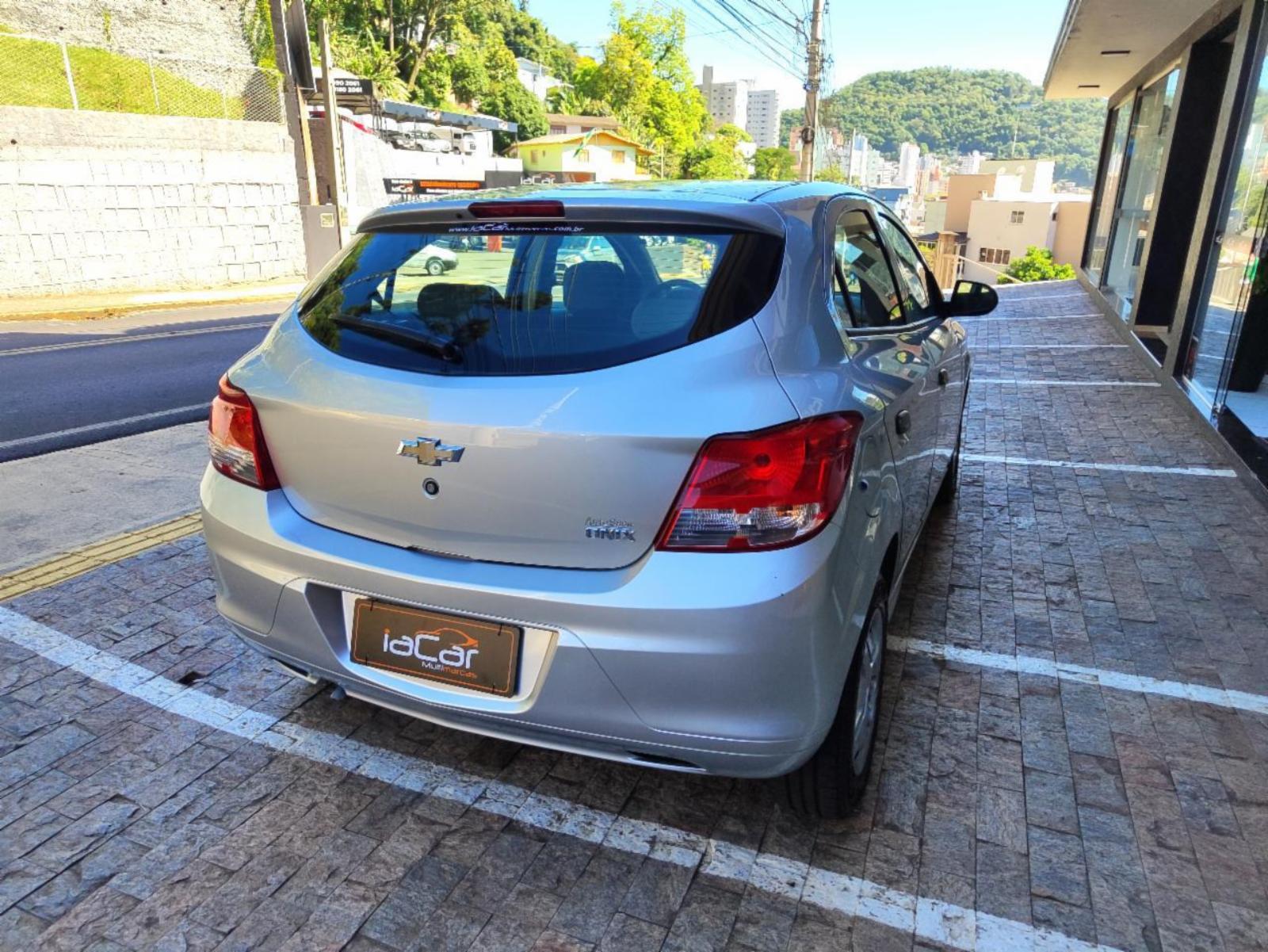 Onix hatch - foto 5