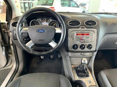 Focus sedan - thumb 4