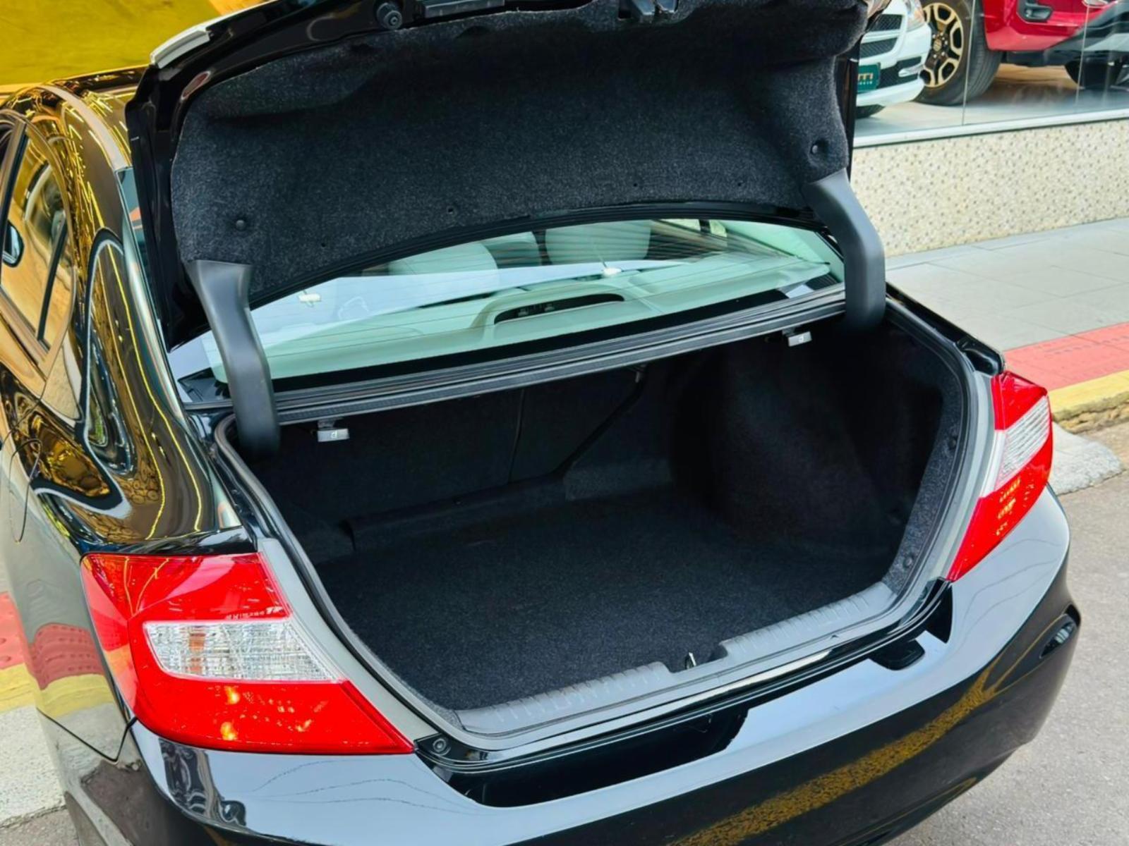 Civic sedan - foto 9