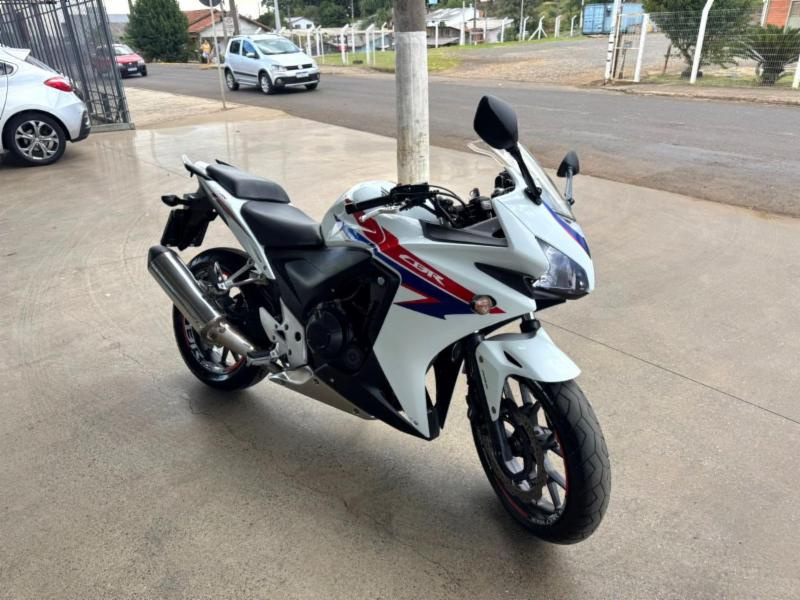 Honda CBR 500R - foto 2