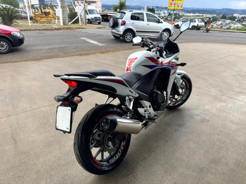 Honda CBR 500R - foto 3