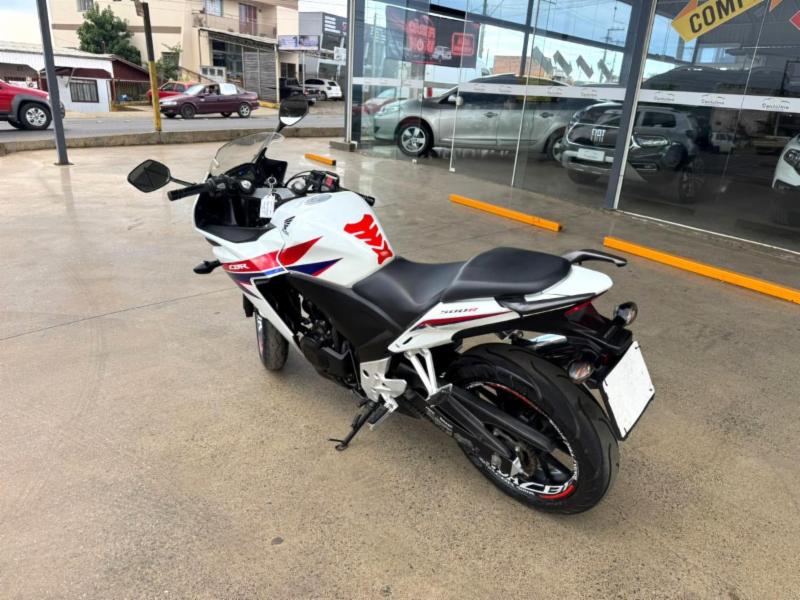 Honda CBR 500R - foto 4