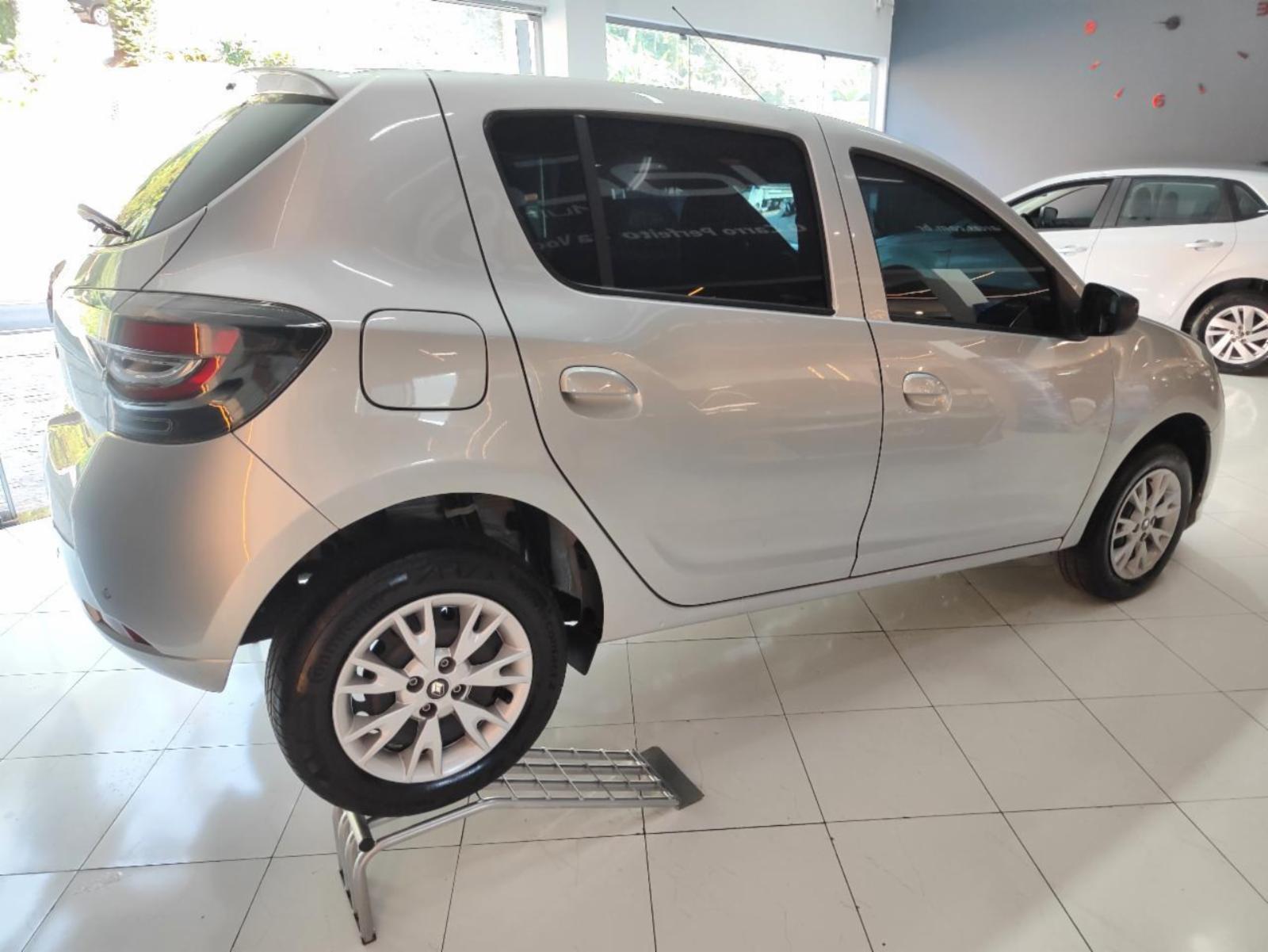 Sandero s - foto 4