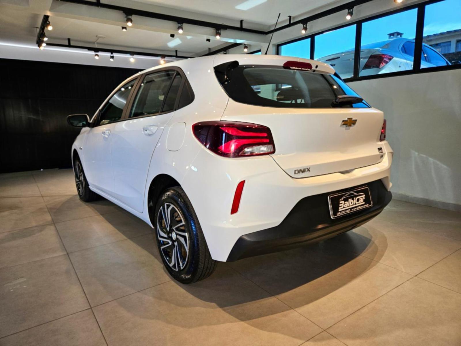 Onix hatch - foto 3