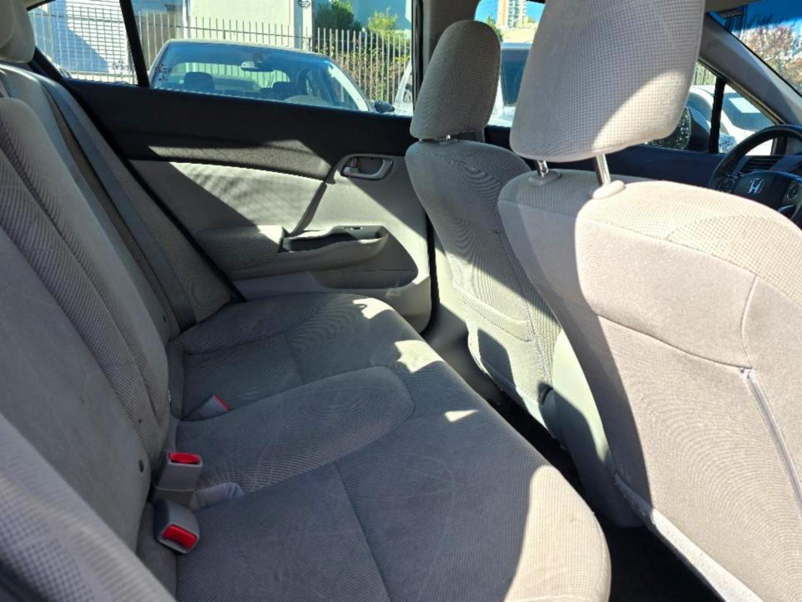 Civic sedan - foto 9