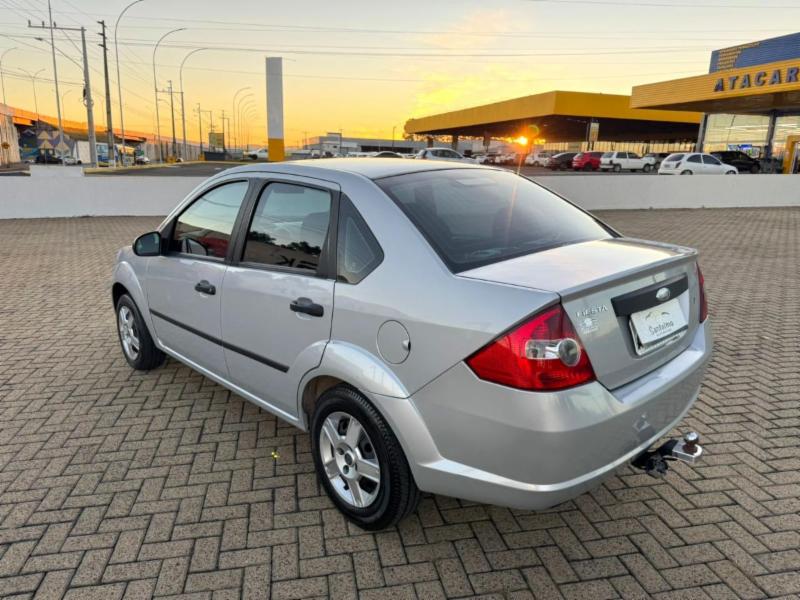 Ford Fiesta Sed. 1.6 8V Flex 4p - foto 4