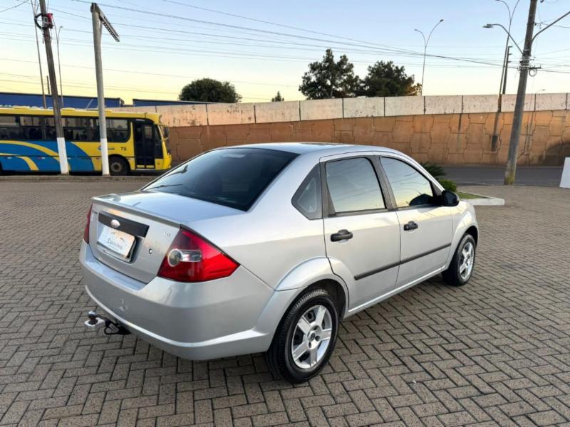 Ford Fiesta Sed. 1.6 8V Flex 4p - foto 6