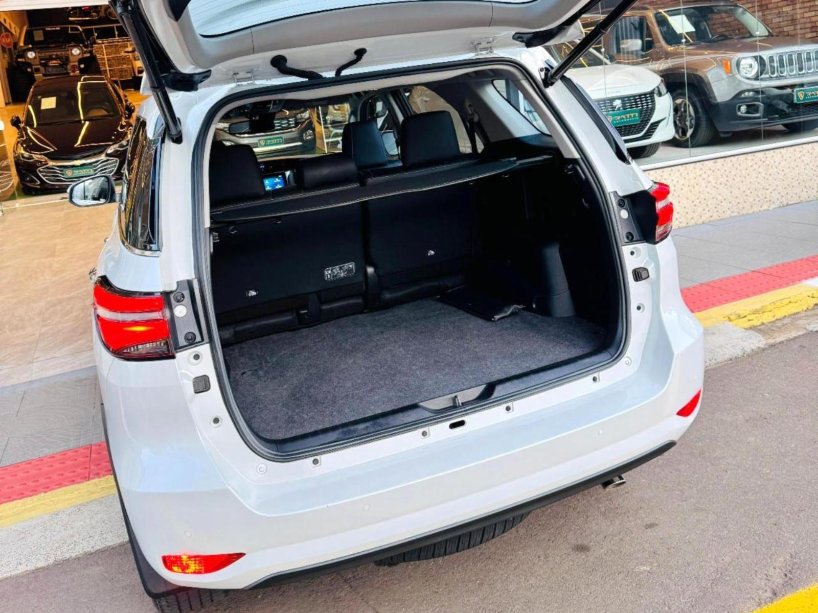 Hilux sw4 - foto 6
