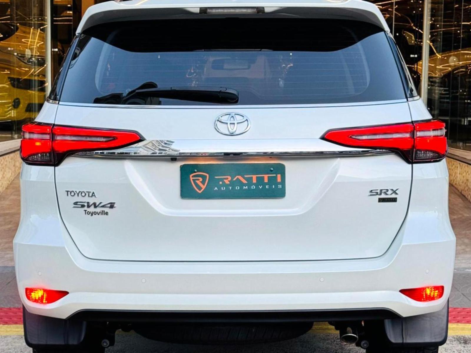 Hilux sw4 - foto 14