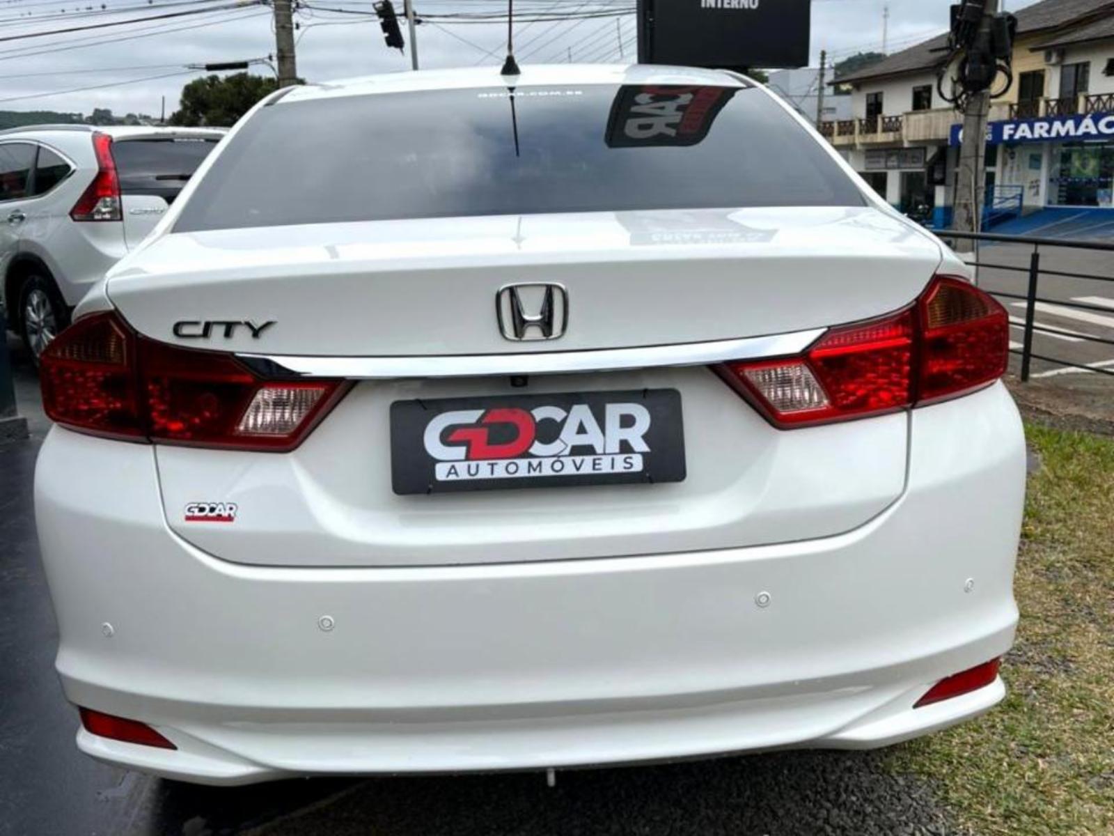 City sedan - foto 16