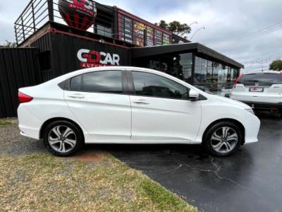 City sedan - thumb 2