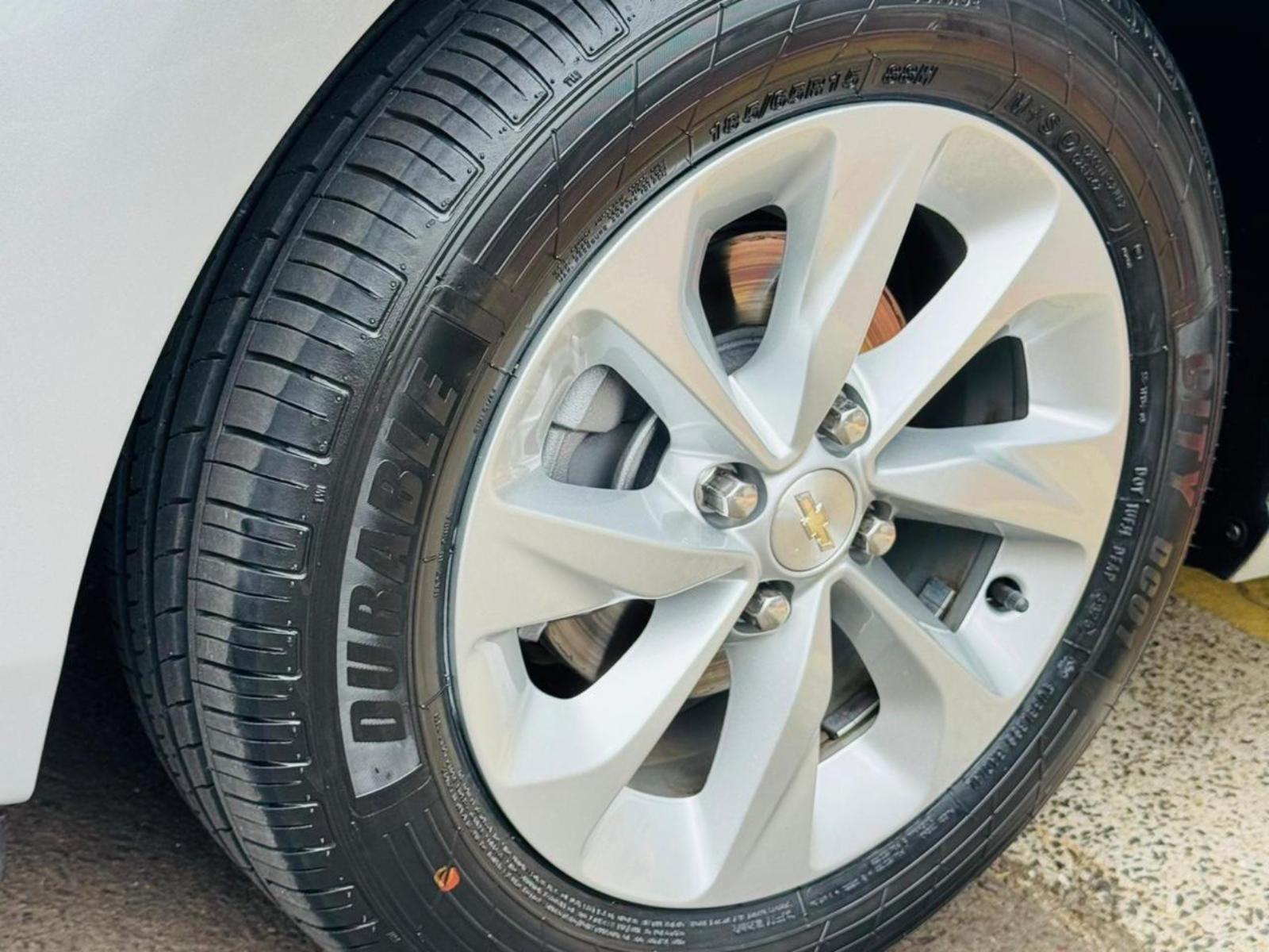 Onix sedan - foto 17