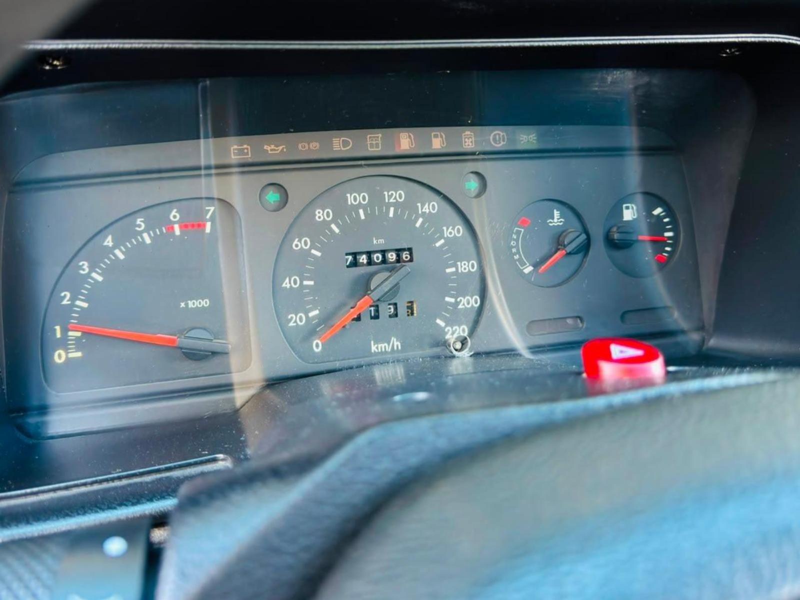 Escort xr3 - foto 4