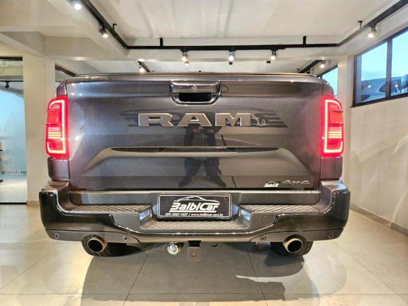Ram RAMPAGE R/T HURRIC. 4 2.0 TB CD 4X4 Aut. - foto 4
