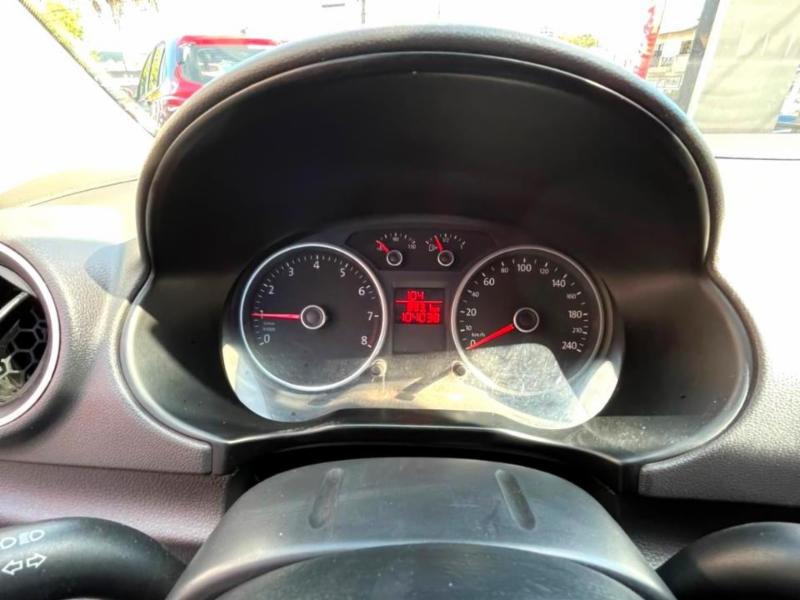 Volkswagen Saveiro Trendline 1.6 T.Flex 8V - foto 8
