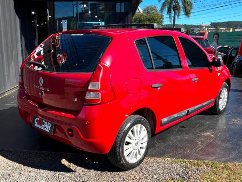 Renault SANDERO Expression Hi-Flex 1.6 8V 5p - foto 11