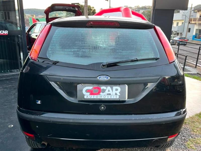 Ford Focus 2.0 16V/ 2.0 16V Flex 5p - foto 4