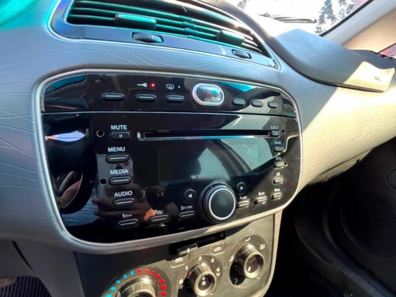 Fiat Punto ATTRACTIVE ITALIA 1.4 F.Flex 8V 5p - foto 12