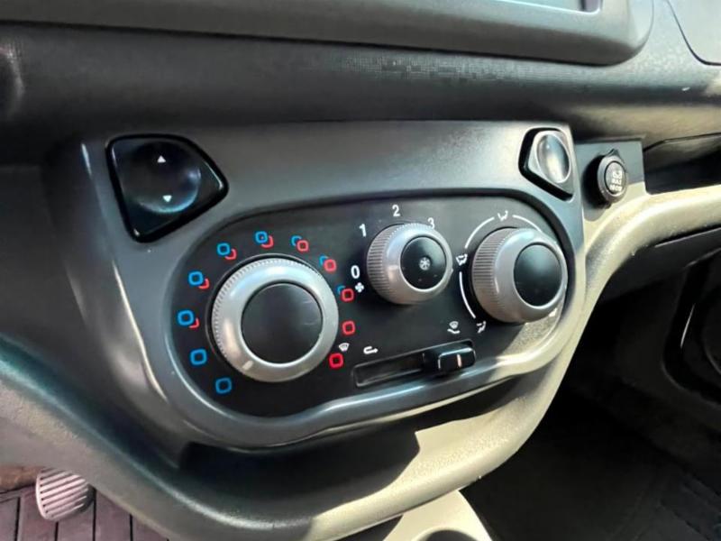 Fiat Fiorino Furgão Work. HARD 1.4 Flex 8V 2p - foto 9