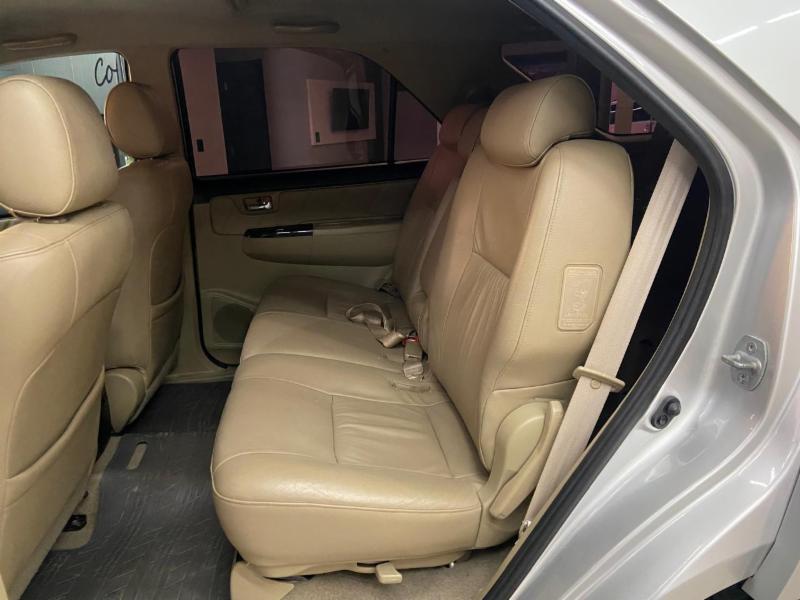 Toyota Hilux SW4 SRV D4-D 4x4 3.0 TDI Dies. Aut - foto 8