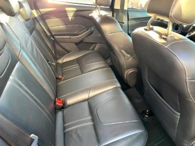 Focus sedan - thumb 2