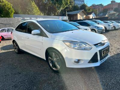 Focus sedan - thumb 11