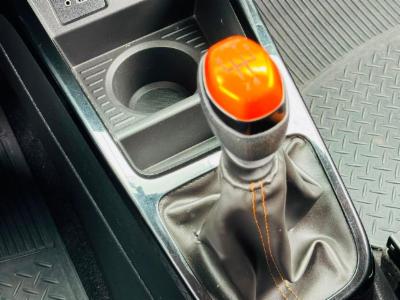 Kwid outsider - thumb 16