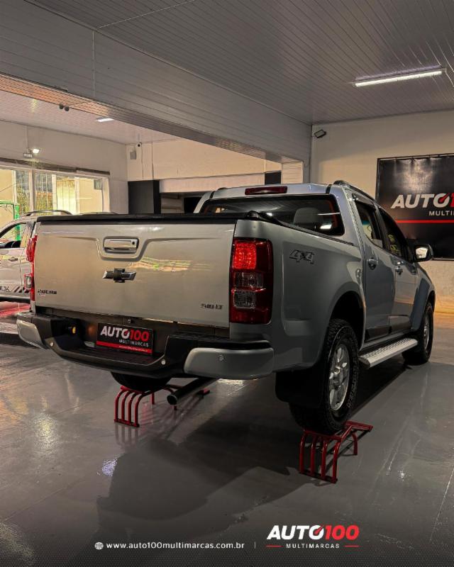Chevrolet S10 Pick-Up LT 2.8 TDI 4x4 CD Diesel - foto 2