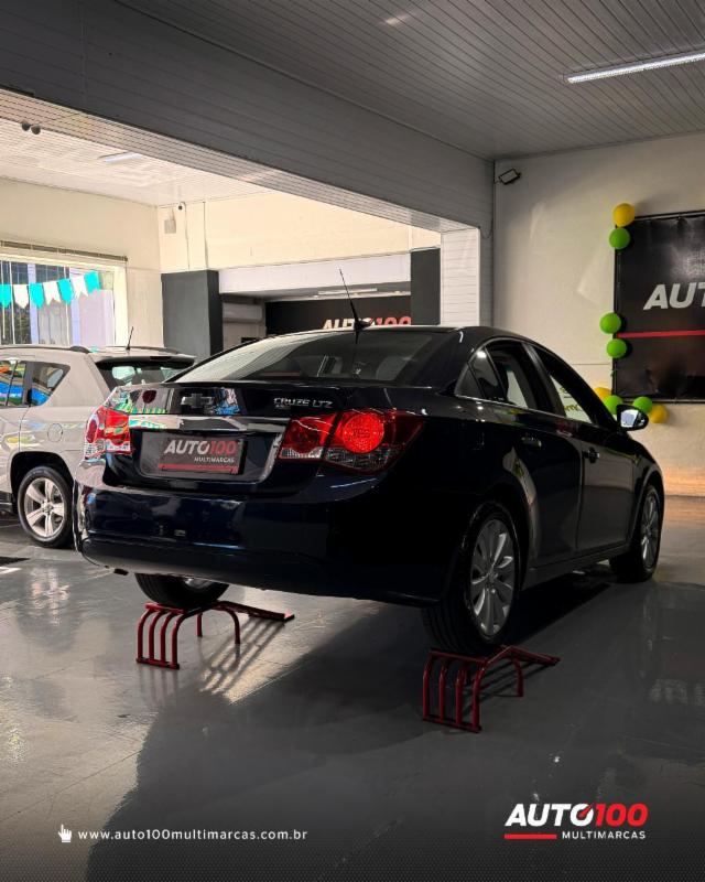Chevrolet CRUZE LTZ 1.8 16V FlexPower 4p Aut. - foto 2