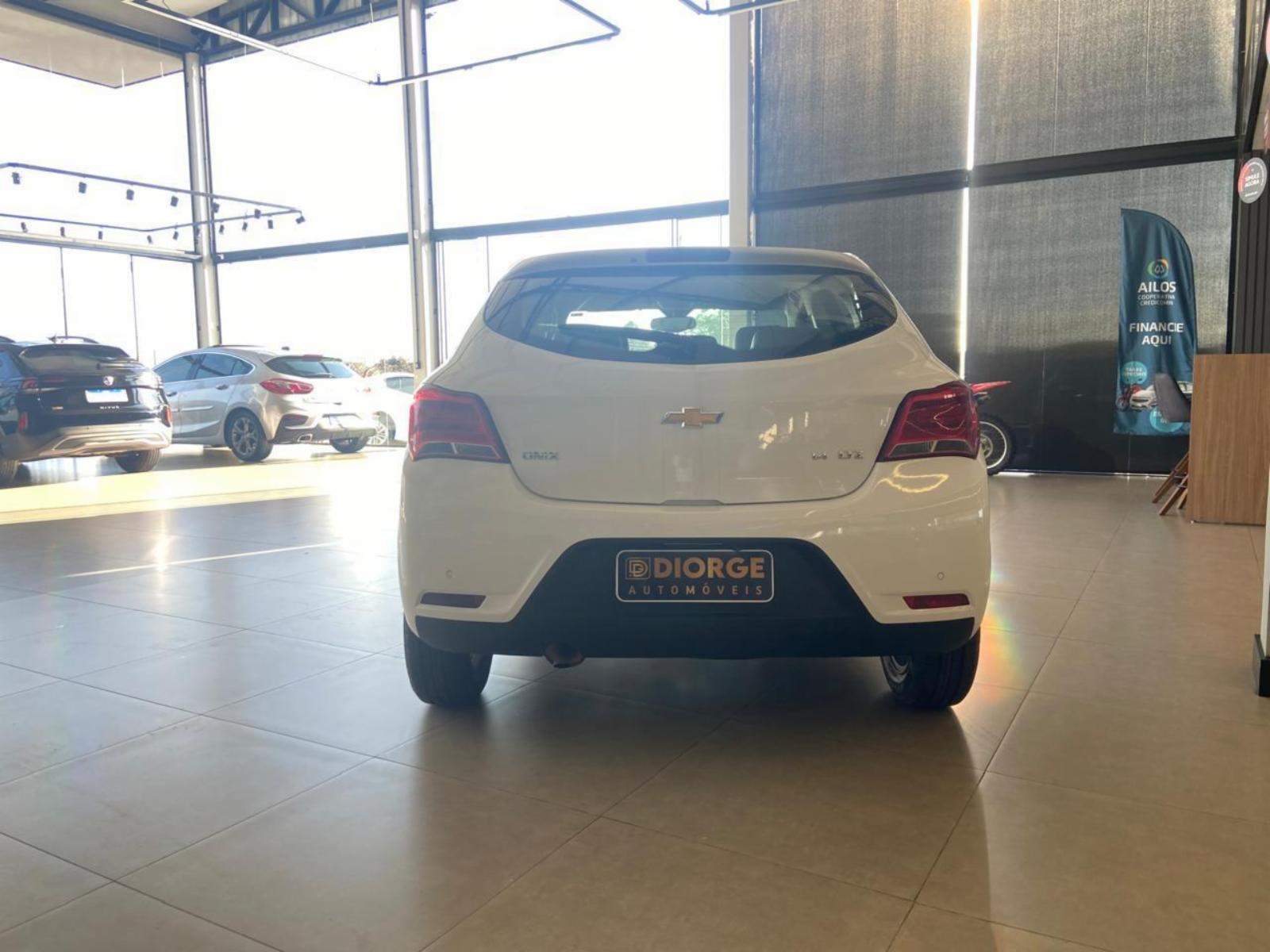 Onix hatch - foto 5