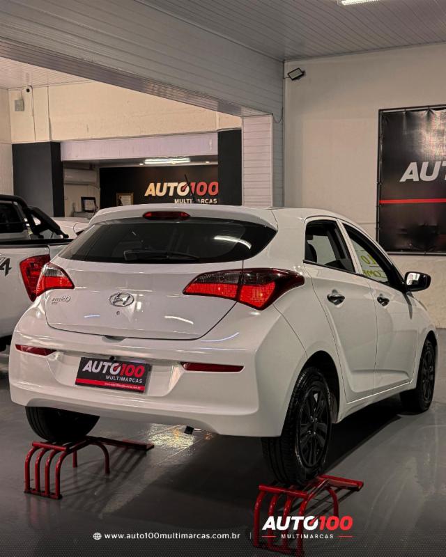 Hyundai HB20 Unique 1.0 Flex 12V Mec. - foto 2
