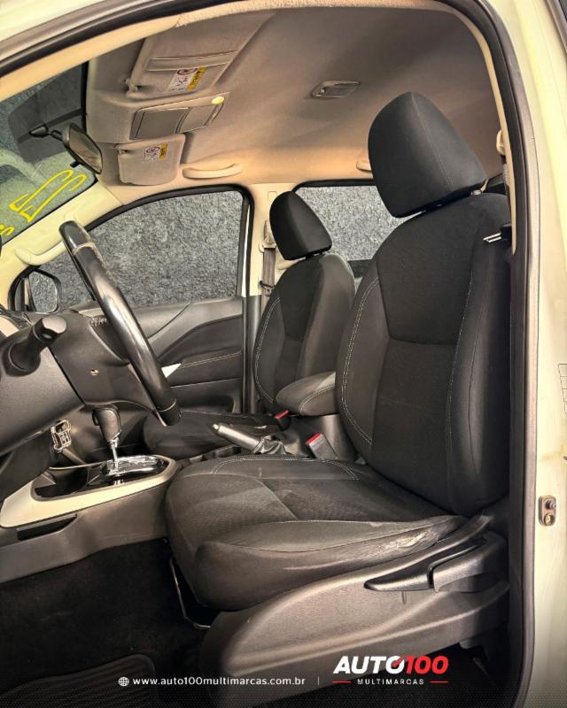 Nissan Frontier ATTAC.CD 4x4 2.3 Bi-TB Die. Aut - foto 15