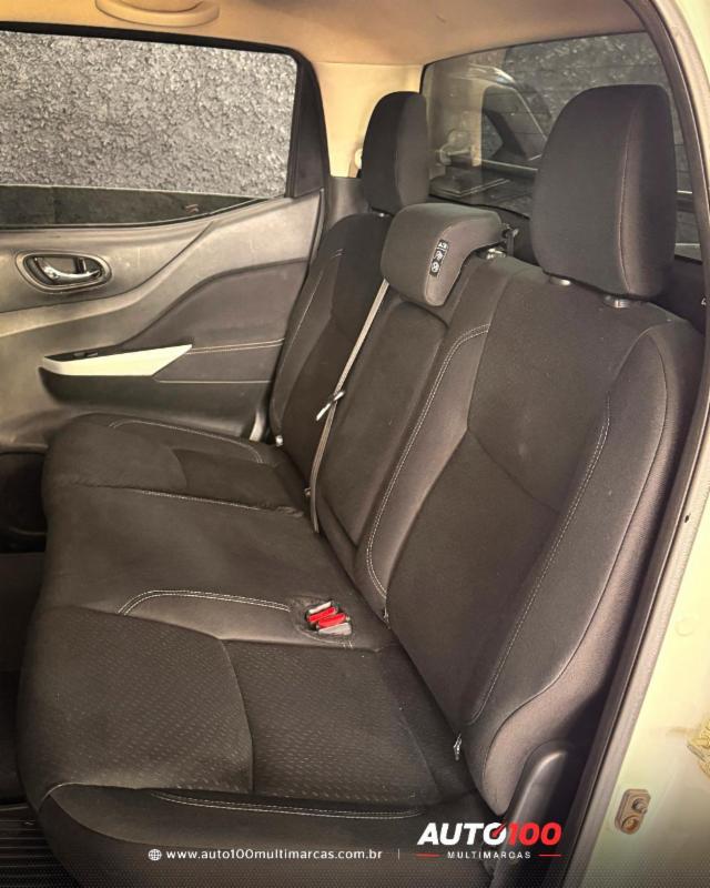Nissan Frontier ATTAC.CD 4x4 2.3 Bi-TB Die. Aut - foto 17