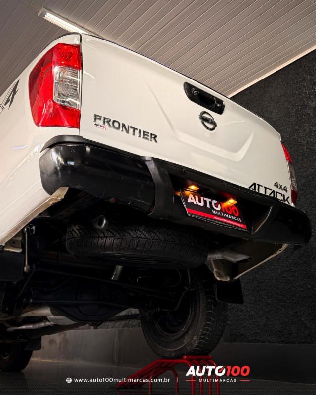 Nissan Frontier ATTAC.CD 4x4 2.3 Bi-TB Die. Aut - foto 6