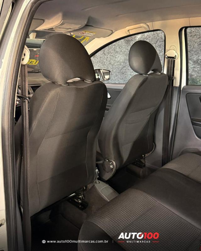 Volkswagen Fox Connect 1.6 Flex 8V 5p - foto 16