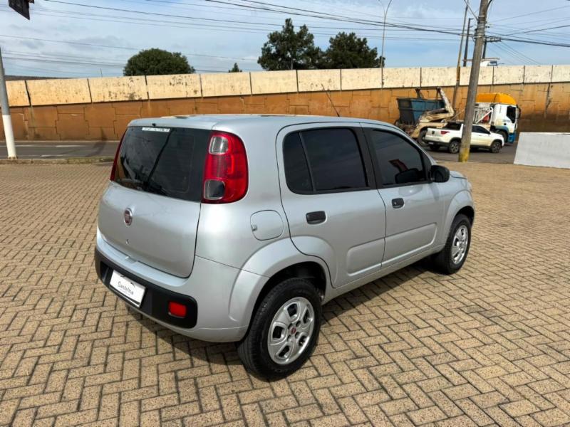 Fiat UNO VIVACE Celeb. 1.0 EVO F.Flex 8V 5p - foto 4