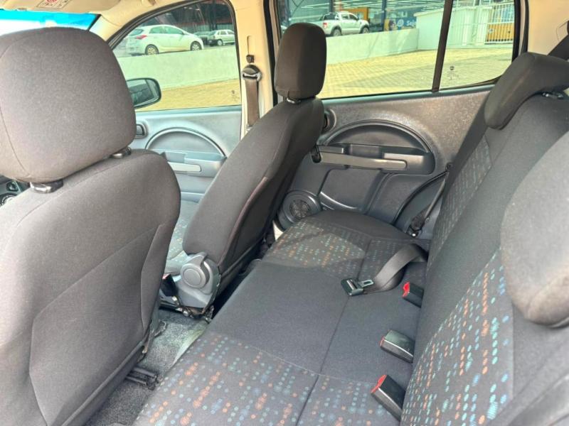 Fiat UNO VIVACE Celeb. 1.0 EVO F.Flex 8V 5p - foto 8