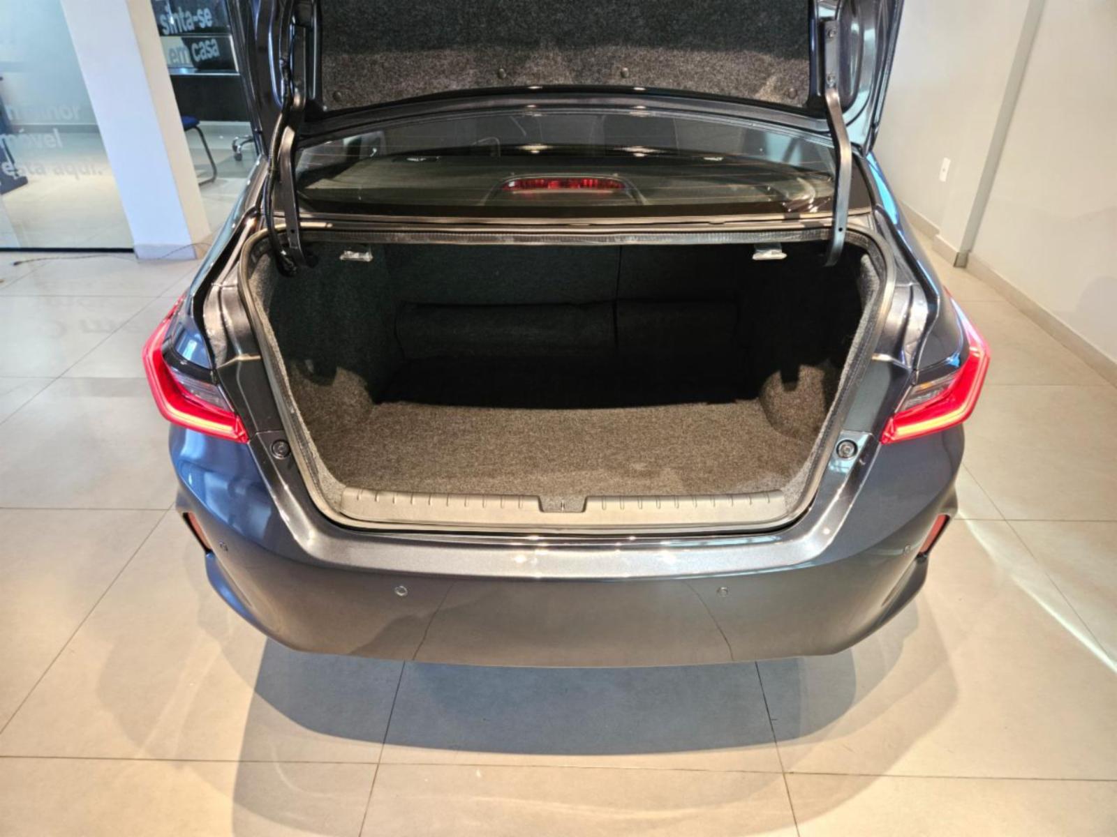 City sedan - foto 14