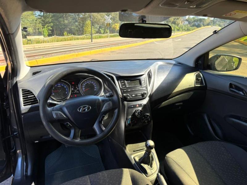 Hyundai HB20 Unique 1.0 Flex 12V Mec. - foto 7