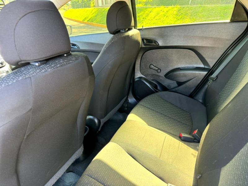 Hyundai HB20 Unique 1.0 Flex 12V Mec. - foto 8