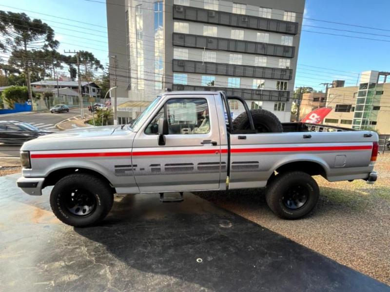 Ford F-1000 Super Diesel CE 3.9 - foto 4