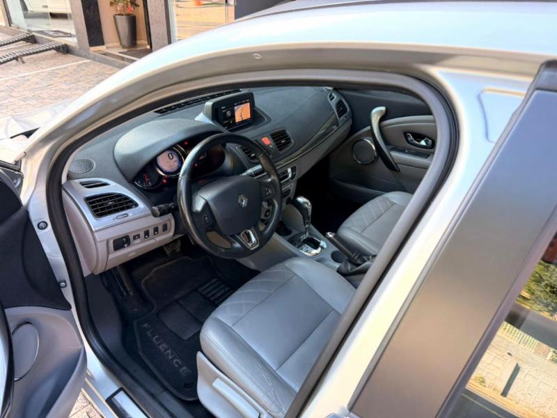 Renault FLUENCE Sedan Privilège 2.0 16V FLEX Aut - foto 9