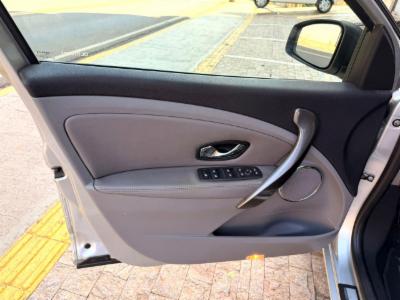 Fluence sedan - thumb 13