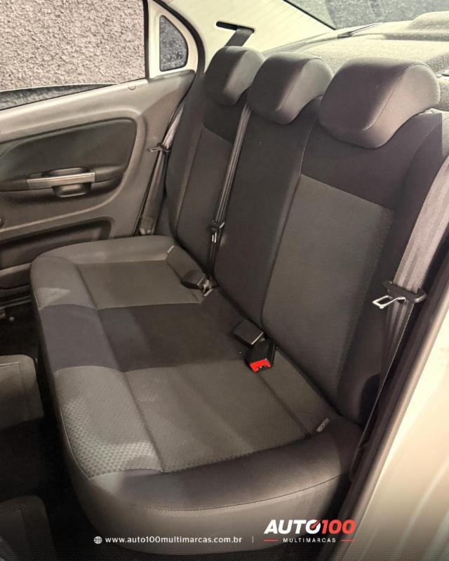 Volkswagen VOYAGE 1.0 Flex 12V 4p - foto 18