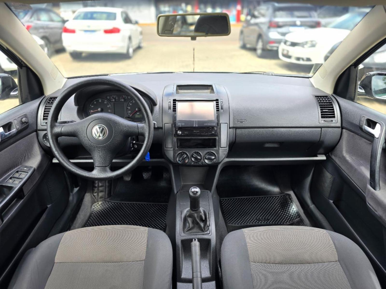 Polo sedan - foto 13