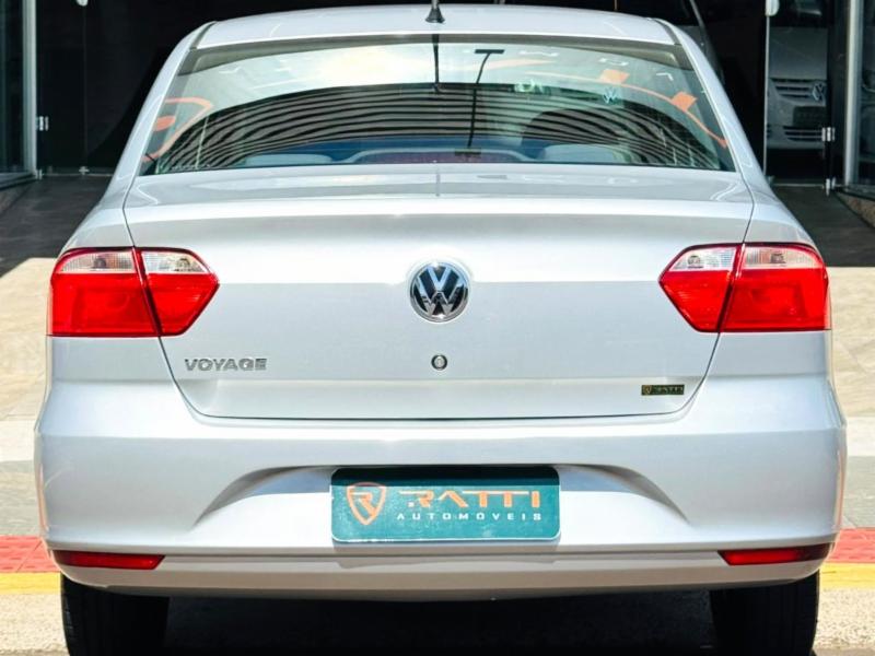 Volkswagen VOYAGE 1.0/1.0 City Mi Total Flex 8V 4p - foto 13